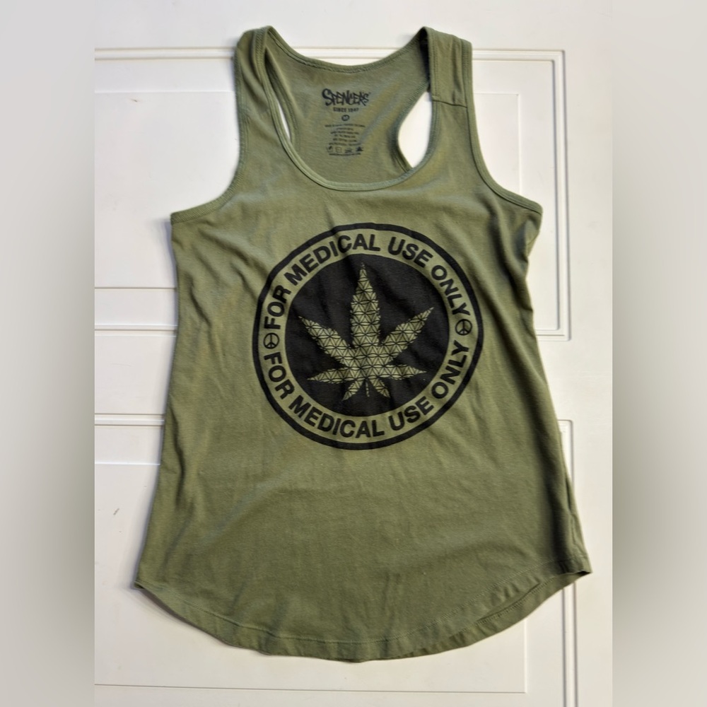 Spencer’s Women’s Sz M MMJ Leaf Cutout Green Tank Top Shirt